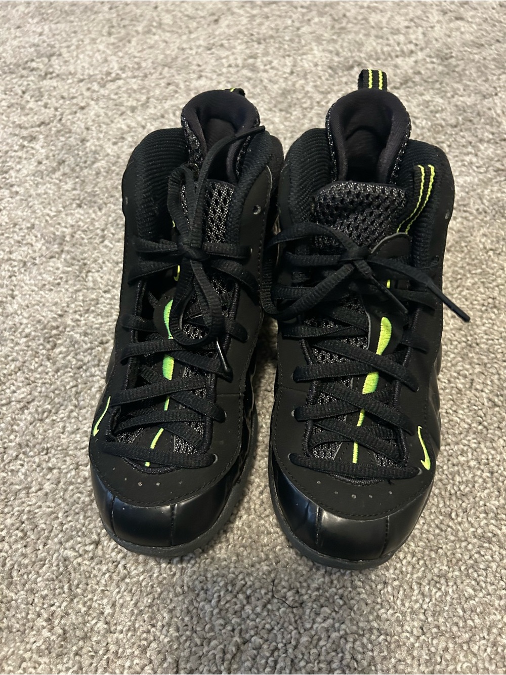 Nike Kids Black Sneakers with Neon Green Accents